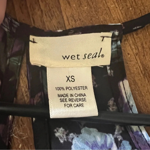 Wet Seal Floral Cold Shoulder Blouse - XS - Picture 4 of 4